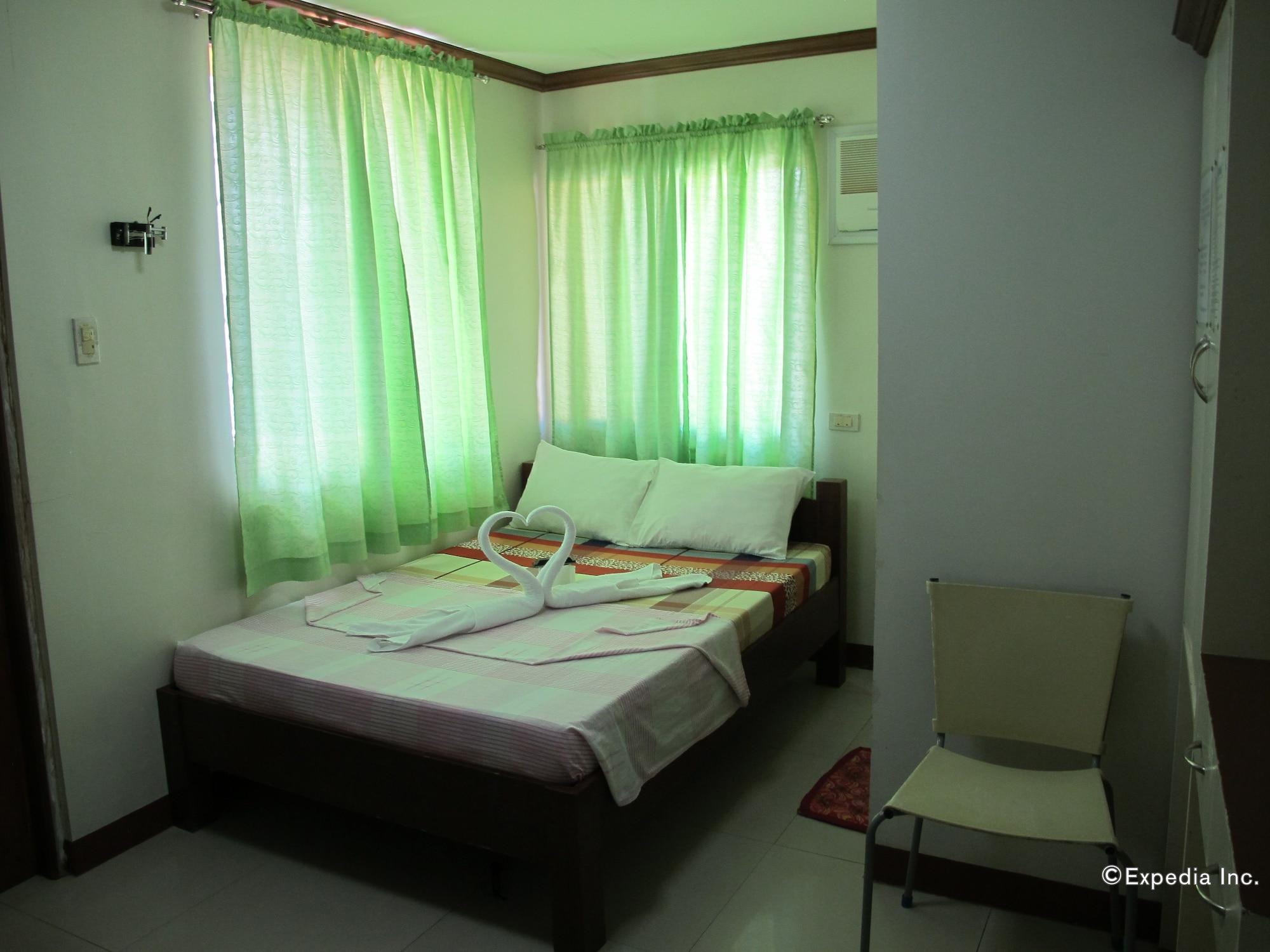 Sea Jewel Beach Resort Puerto Galera Eksteriør billede