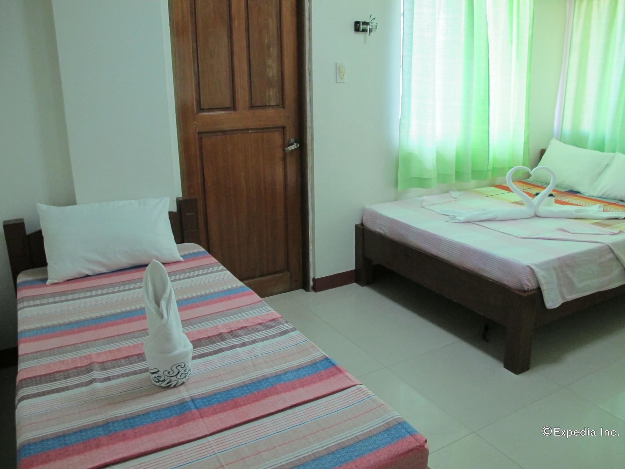 Sea Jewel Beach Resort Puerto Galera Eksteriør billede