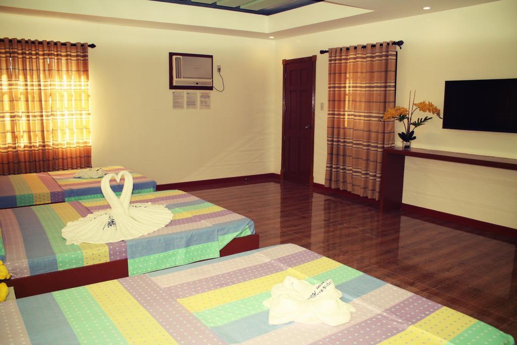 Sea Jewel Beach Resort Puerto Galera Eksteriør billede