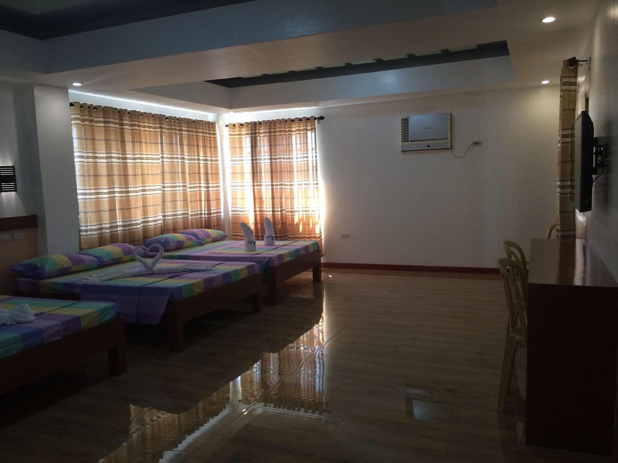 Sea Jewel Beach Resort Puerto Galera Eksteriør billede